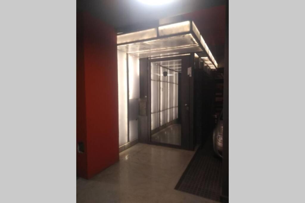 Amplio Loft En Zona Parque España Apartamento *