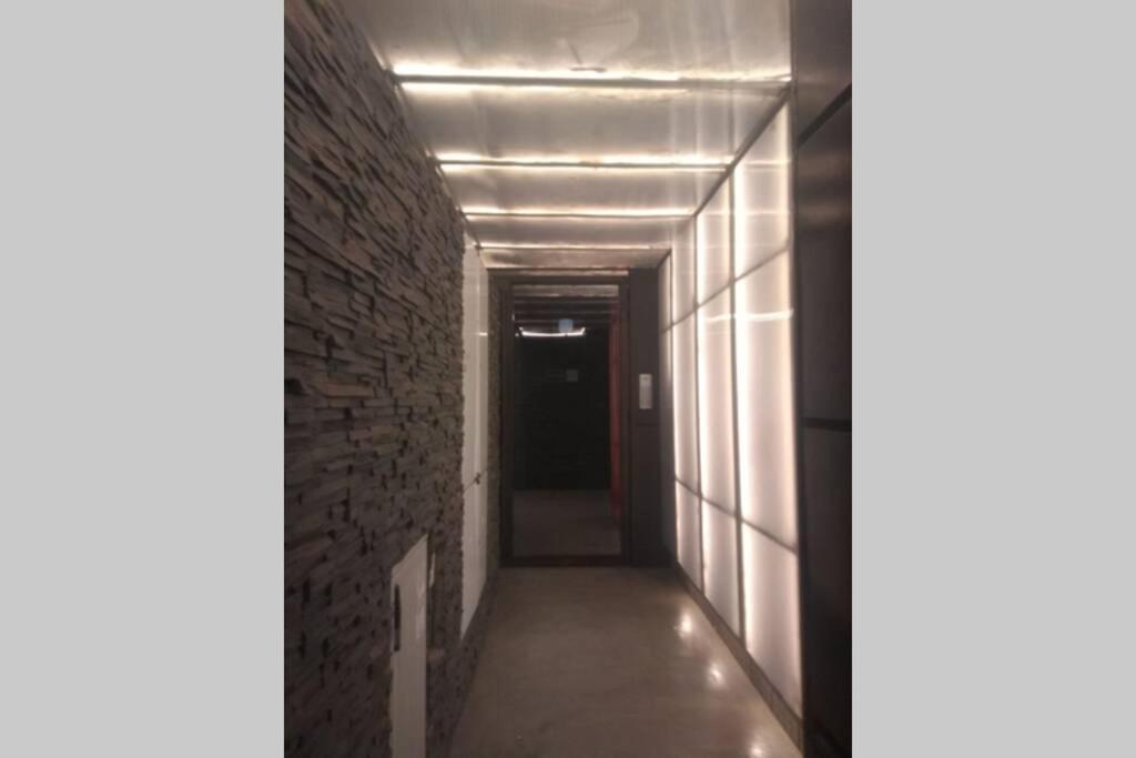 Apartamento Amplio Loft En Zona Parque España *