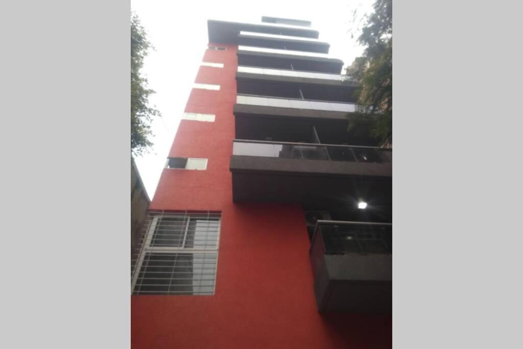 Amplio Loft En Zona Parque España Apartamento